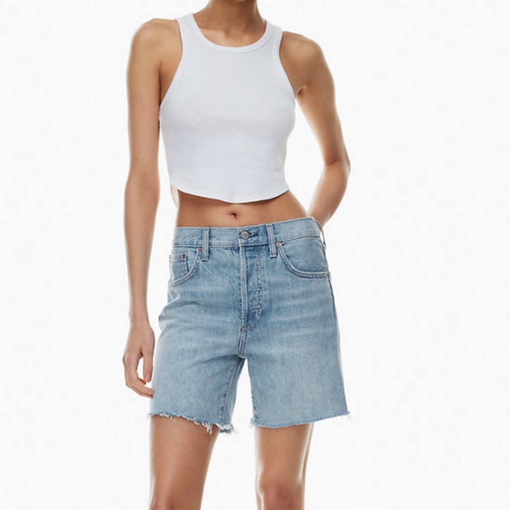 Aritzia Yoko Mid Thigh Short Size 26